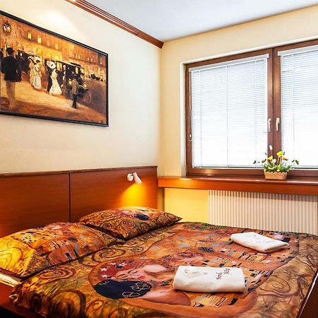 Hotel Acko Ружомберок Экстерьер фото